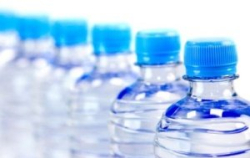Объем потребления бутилированной воды в 2015 году в России сокращается
