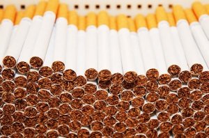 Рынок табачных изделий демонстрирует снижение объёмов производства в 2012-2015 гг.